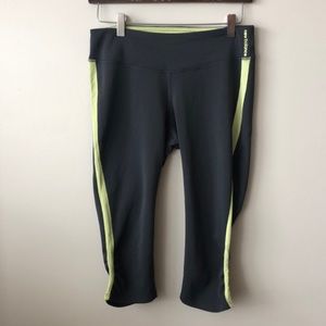 LIKE NEW new balance crop leggings - gray - medium